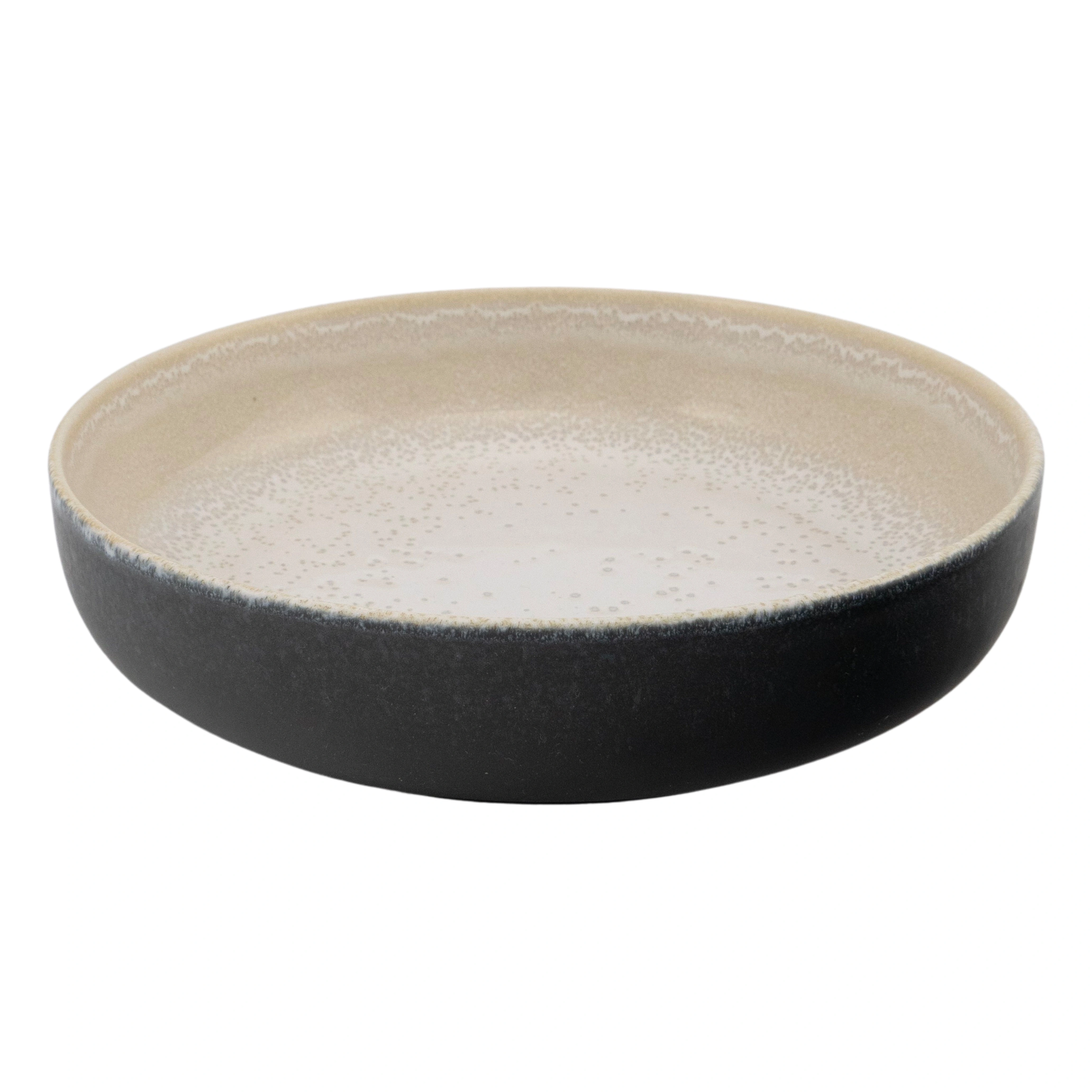 Тарелка Kutahya CRT19CK855A11, D=19см, H=4,65см, 850мл CREAM/BLACK Тарелка Kutahya CRT19CK855A11, D=19см, H=4,65см, 850мл CREAM/BLACK