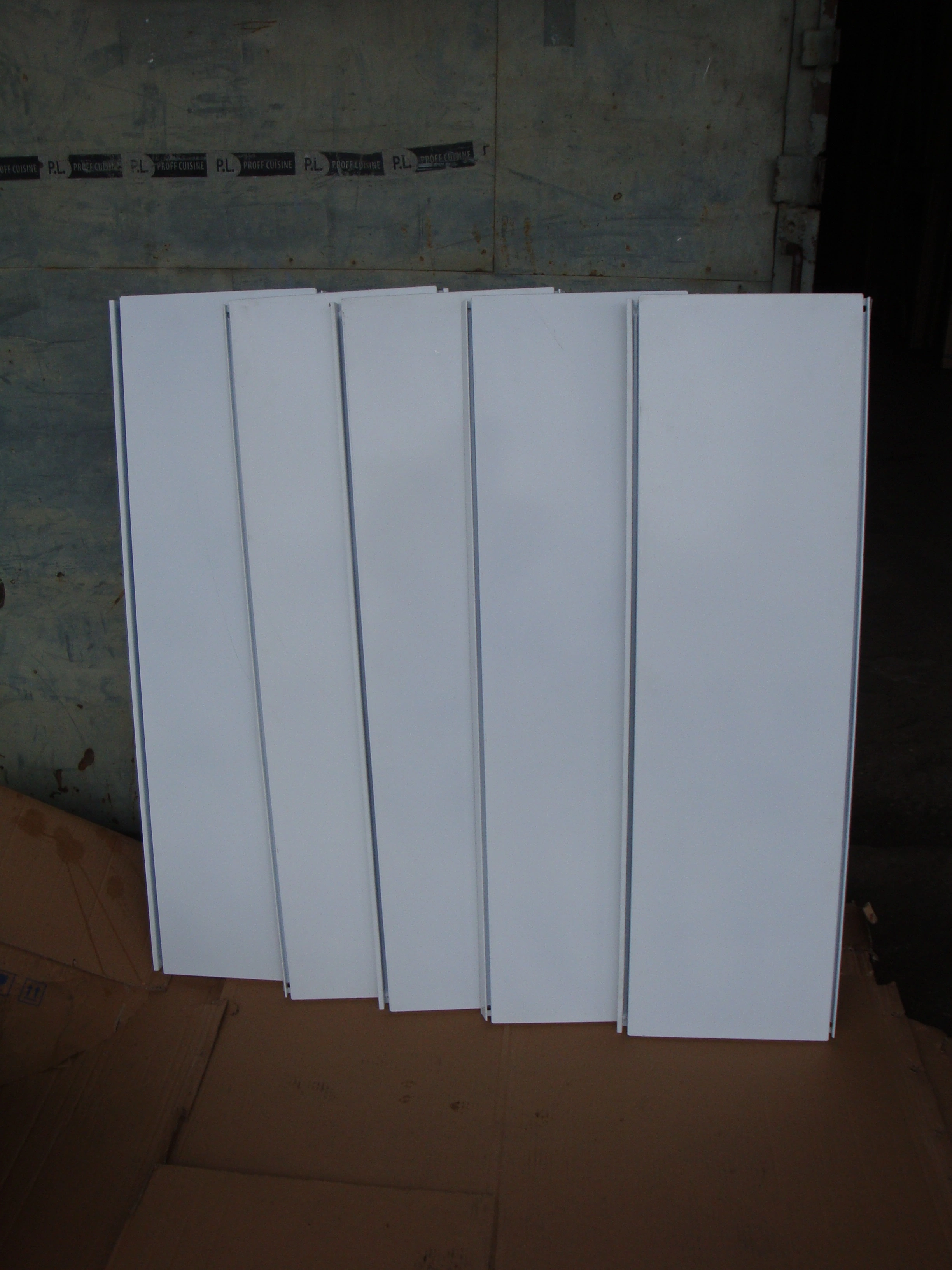 S03_Полка угловая внутренняя (G=470, T-ST 05000470, структурная муар, RAL 9005)